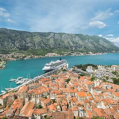 Alisa Sea View Apartment Prcanj Kotor Kültér fotó