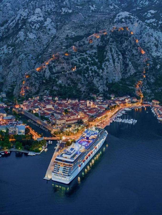 Alisa Sea View Apartment Prcanj Kotor Kültér fotó