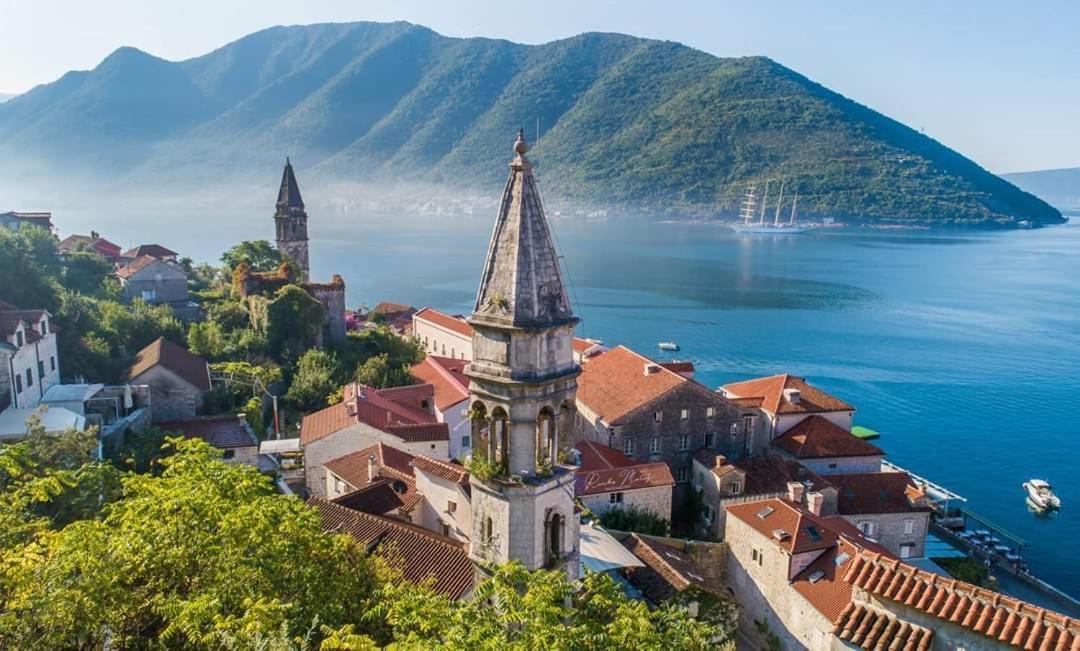 Alisa Sea View Apartment Prcanj Kotor Kültér fotó